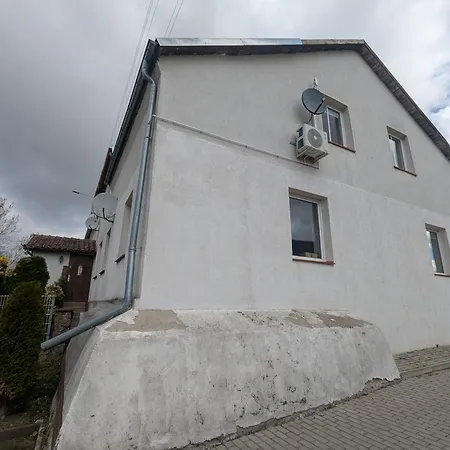 Nad Jeziorem Apartment