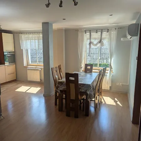 Nad Jeziorem Apartment