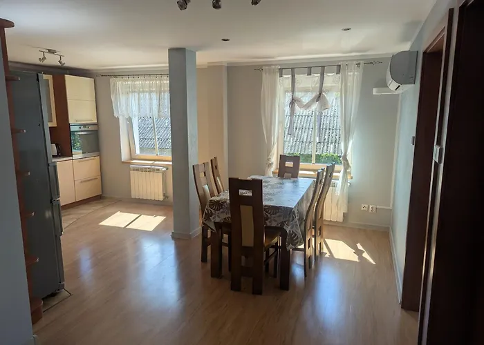 Nad Jeziorem Apartment