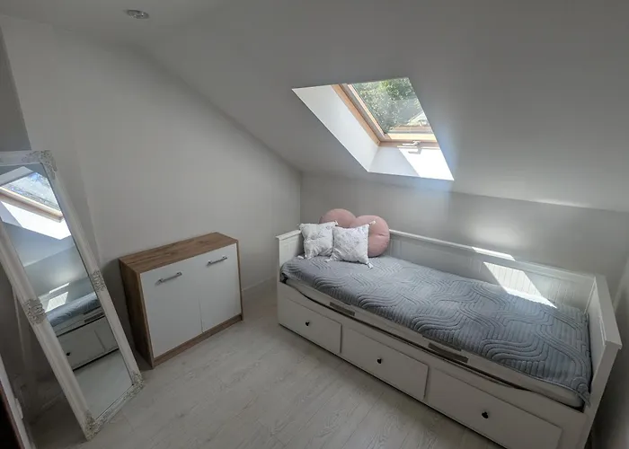 Nad Jeziorem Apartment *